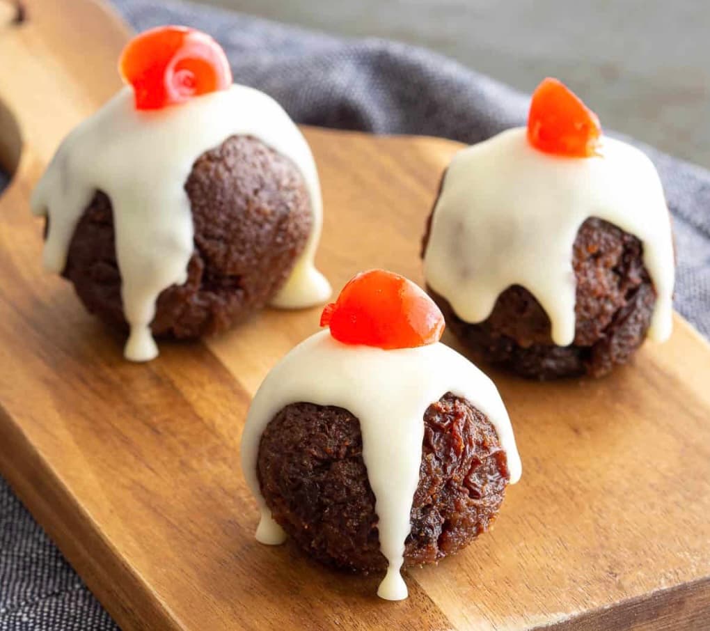 Mini Chocolate Christmas Puddings